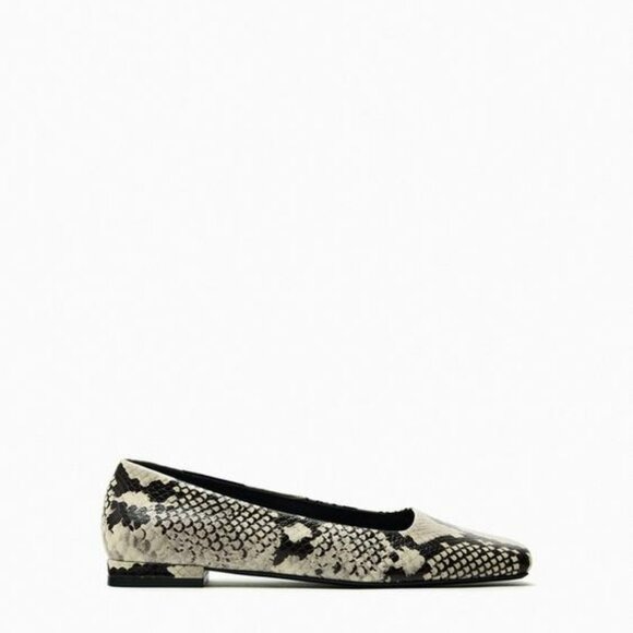 ZARA LEATHER ANIMAL PRINT BALLET FLATS - Picture 1 of 6